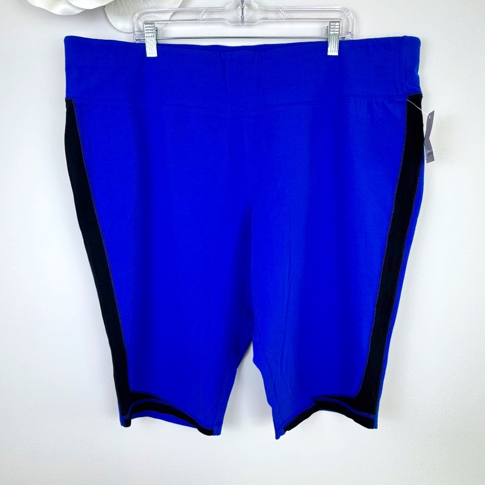 LANE BRYANT Blue Black Stretchy Active Knee Length Shorts NWT / Plus 26 - 28